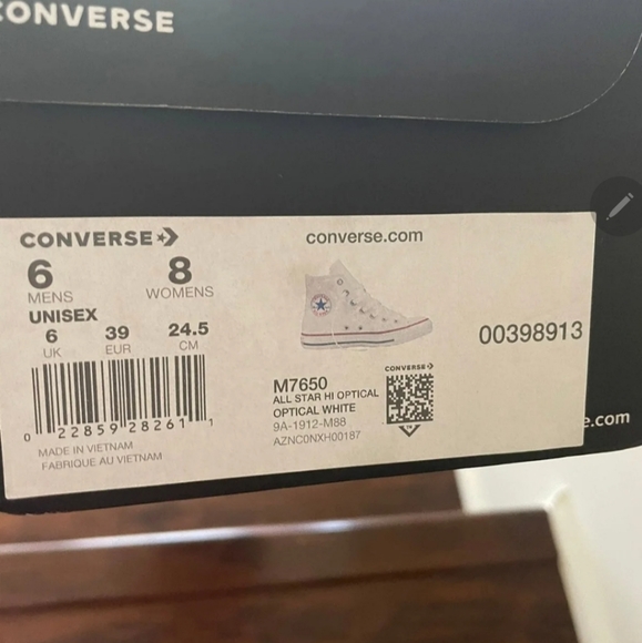 Converse - Picture 4 of 4